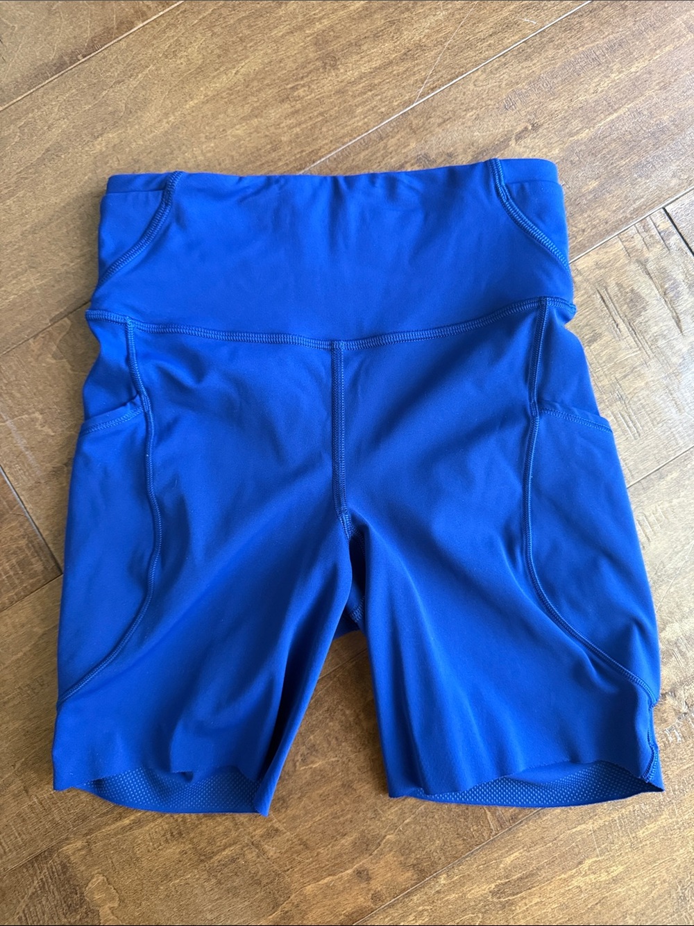 Fast and Free Running Shorts with Pockets